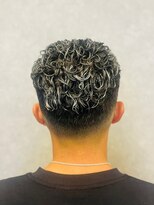 アストロ(ASTRO)&nbsp;20代30代40代メンズ刈り上げ極道パーマ宮城リョー 夕風パーマ