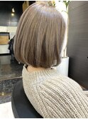 外ハネボブ/美髪/ワイドバング/ホワイトブロンド/イメチェン