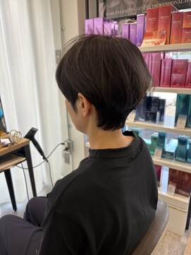 ウイ バイ ファースト 北四番丁店(u'i by first) 大人マッシュショート×秋ベージュ