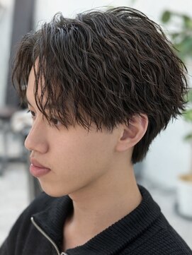 シーフ 千葉(Cyf) ツイストスパイラル/メンズパーマ/千葉駅/センターパート/関祐翔