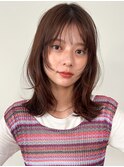 セミロング レイヤーカット 顔周りレイヤー ブラウン 表参道