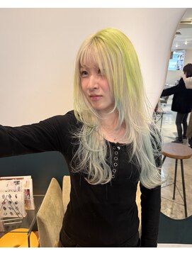 ソル オモテサンドウ 表参道 青山(SOL . OMOTESANDO) ブリーチ2回~レイヤー＋デザインカラー