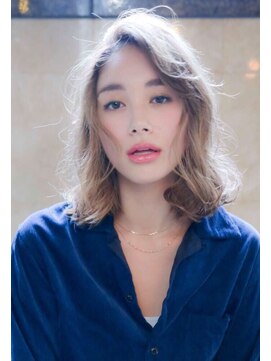 シエナ 渋谷(Siena) Siena 外国人風アイスブロンドミディ