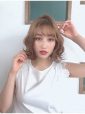 ハイトーンカラー×ステップボーンカット×キャラメルベージュ