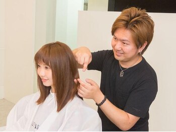 アシュリ ヘア リゾート(Assure hair resort)の写真/【豊橋市】マンツーマン施術だから相談しやすい♪髪の状態・骨格に合わせた似合わせスタイルをご提案◎