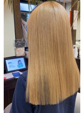 ヴォーチェ フォーヘアー(VOCE for hair) 髪質改善プラチナブロンドストレート酸熱トリートメント縮毛矯正