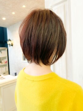 キャアリー(Caary) 福山市美容院 人気 小顔補正立体カット caary前下りボブ
