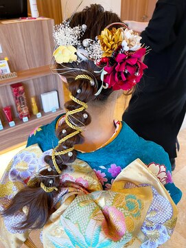 ヘアーブリーズ(hair breeze) 20代成人式卒業式向け♪ナチュラルカラー編み込みアレンジヘア