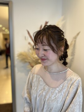 アンジュール お呼ばれスタイル、ツイン編みおろし