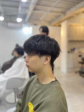 メンズカット バイ ソイクフ(メンズカット by SOY-KUFU) 20代30代40代◎スーツ短髪流行刈り上げ波巻きパーマヘア