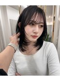 暗髪ミディアムレイヤー