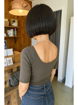 モノクロ(MONOCHRO) 美髪矯正/縮毛矯正/髪質改善/前下がり/切りっぱなしボブ/30/20代