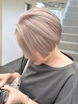 ラック 表参道(LUCK)&nbsp;ホワイトベージュのミニボブ