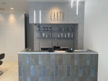アース 二俣川店(HAIR&MAKE EARTH)の雰囲気（高級感のある落ち着いた空間）