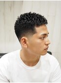 メンズバーバーベリーショートスタイル　フェード　理容室顔剃り