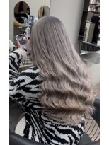 エミーバイモアムー(Emmie byMoremuu)&nbsp;【RYUKI】ホワイトグレージュ