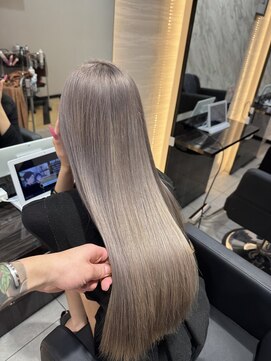 ラピス 大阪アメ村店(Lapis) シルバーグレージュ