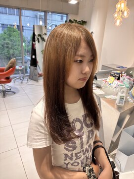 ステラ ヘア デザイン サロン(STELLA hair design salon) ルーツカラー×ナチュラルベージュ 【由比藤】