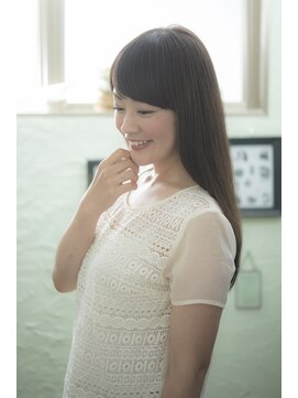 ヘアーミューズ リベロ(hair muse Livero) 【Ｌｉｖｅｒｏ】きちんとツヤ髪レイヤーストレート ２