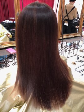 大嶋直樹の美容室 表参道 高難易度縮毛矯正＝手で乾かしただけです。本当です。