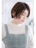 クールに仕上げた大人シアーカラーナチュラルボブa