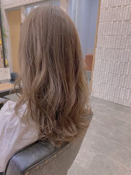 クロムス(clomus) 【clomus】ペールベージュカラー