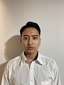 リバレッジ 広尾(Leverage) 七三フェード