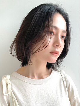 トレス(TRESS) 長めボブ ミディアム レイヤー 顔周り レイヤーボブ 原宿