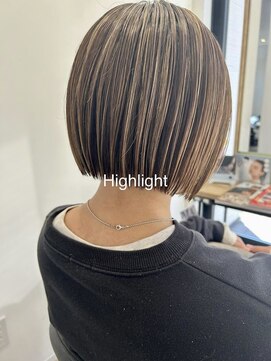 アンジュールテラス(UNJOUR TERRACE) ハイライト×ぱっつんボブ