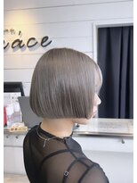 ブレス 小阪店(brace)&nbsp;ホワイトブロンドフェミニンボブ似合わせカットハイトーン韓国