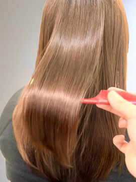 ソソ(soso.) 【クセ毛の方にオススメ！】髪質改善&縮毛矯正