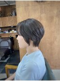 【山本智文】大人女子ショートカットダークオリーブ