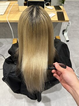 ハイパー(HYPER) ブリーチ履歴4回の方にも酸性ストレート
