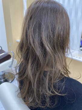 ヘアポジション 大曲北店 HAIR Position レイヤーカット＋グレージュ