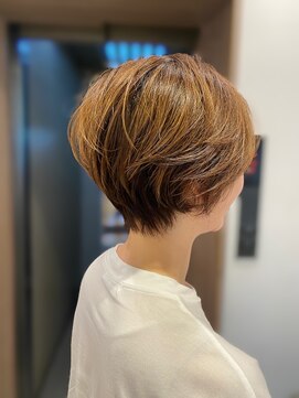 ユーフォリア 青山(Euphoria) 小顔似合わせカットくびレイヤーエモージュ大人可愛い