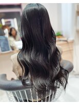 吉田美粧院 透明感のあるブルーブラック
