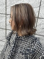 ハイライトローライトボブ明るめ白髪ぼかしカラー