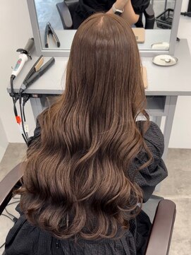 ペレ 栄 アネックス(PELE栄ANNEX) 暗髪/ツヤ髪/韓国/レイヤーカット/前髪カット/トリートメント/栄