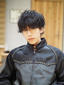 サン(3) シャドウパーマ　マッシュウルフ　黒髪　2