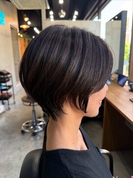 グレープバイン(GRAPEVINES) ショート／ショートボブ／ショートスタイル／前髪なし／大人女子