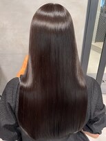 シャルムバイケンジ(Charm.by KENJE)&nbsp;銀座髪質改善レイヤーカット白髪ぼかしハイライト縮毛矯正有楽町