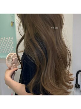 アエル(AELU) スーパーロング/ミルクティーベージュ