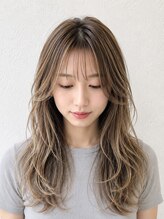 フッタ(Futta)&nbsp;新宿ミルクティーベージュ×レイヤーカット【西武新宿駅前】