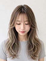 フッタ(Futta) 新宿ミルクティーベージュ×レイヤーカット【西武新宿駅前】