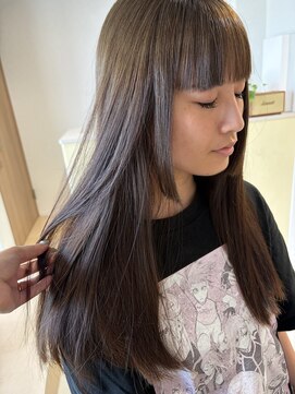 フルクタ(Fructa) 明るめベージュカラー