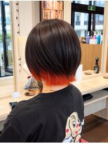 アース 会津若松店(HAIR&MAKE EARTH)&nbsp;ブラック×裾ビビッドオレンジのデザインカラー