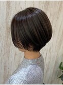 『estrela』大人ハンサムショート　ハイライトグレージュ