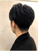 ツーブロショートレイヤーアップバング〈理容室〉