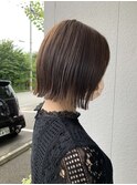 切りっぱなしボブ　ベージュ　夏カラー