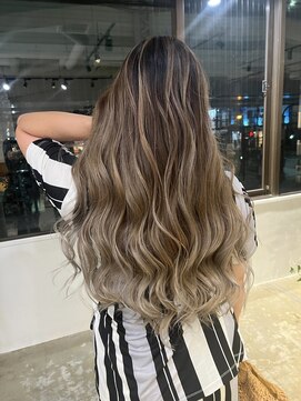 メリー オオサカ(Merly Osaka) 王道！巻き髪が似合うベージュバレイヤージュ_natural beige_